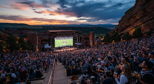 Red Rocks High Screen